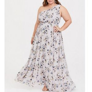 Great wedding guest dress